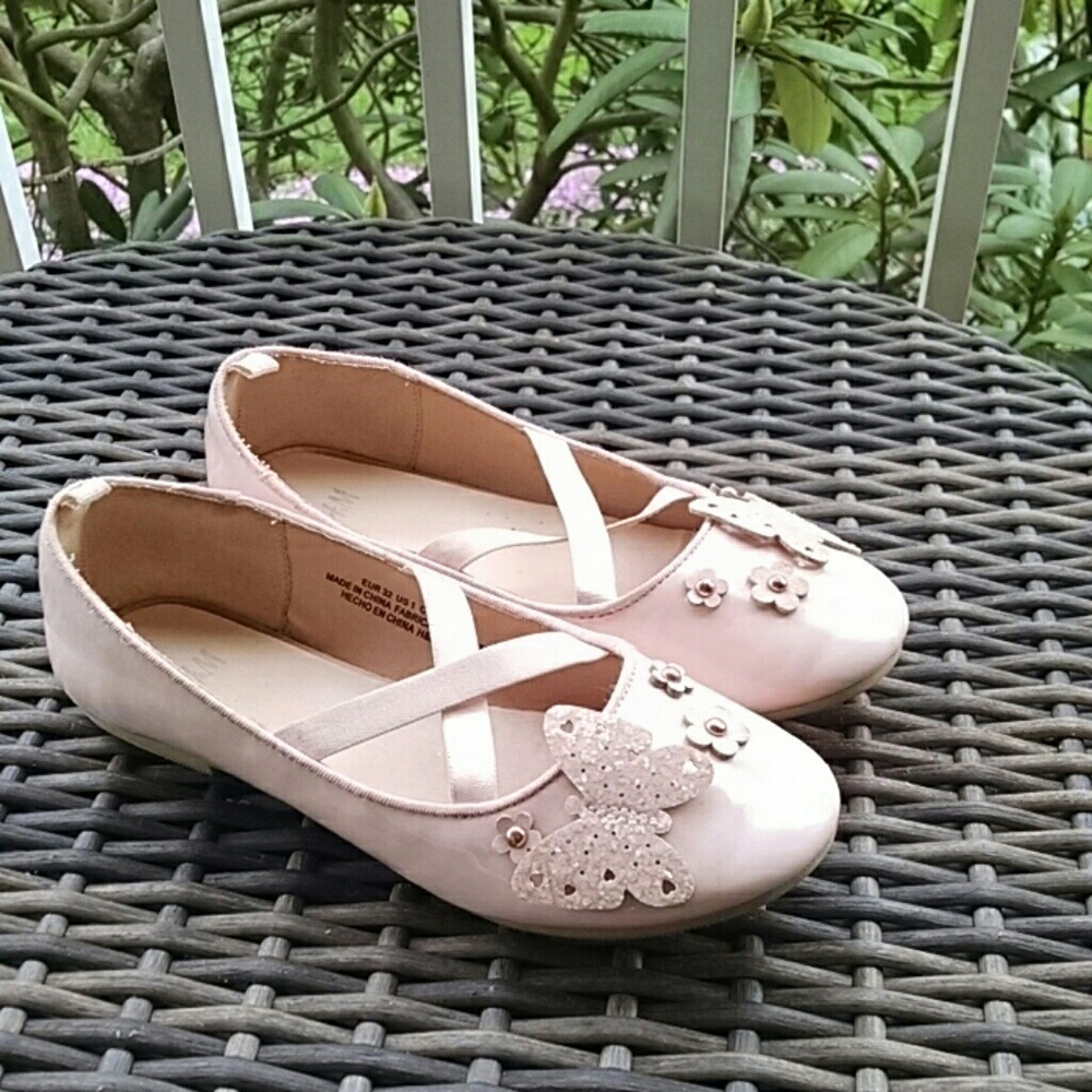Pink shoes